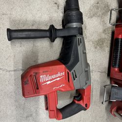 Milwaukee Rotary Hammer