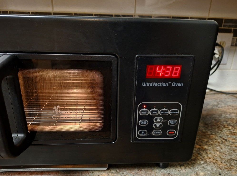 TOASTMASTER ULTRAVECTION OVEN 