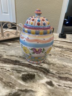 Ceramic cookie jar