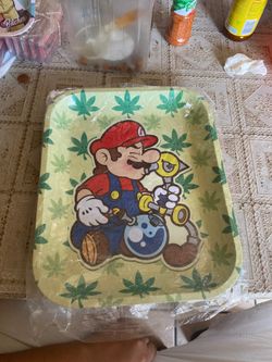 Rolling tray super Mario