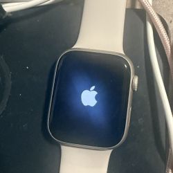 Apple Watch 7 In Good Condition $79