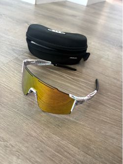 JIFU Sport Cycling Sunglasses w/ Hard Case - Like New