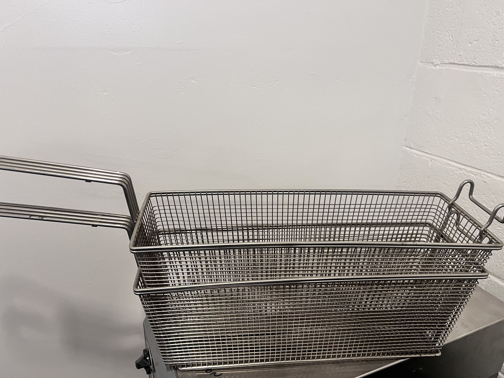 Fryer Baskets Set Of 2