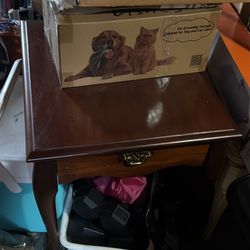 Nightstands / End Tables 