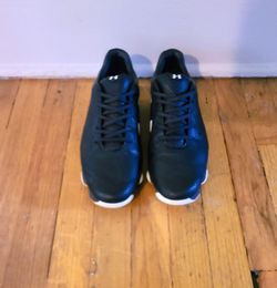 Under Armour golf Shoes sz 9