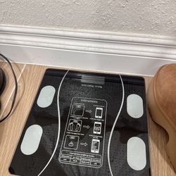 Black Digital Body Weight Scale with USB Charging – Accurate Smart Scale