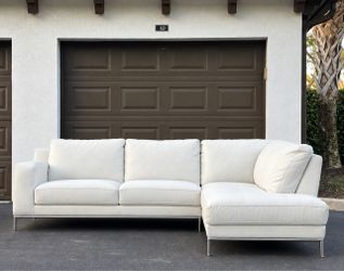 ๐๏ธ Sectional Sofa/Couch - Microfiber - Delivery Available ๐