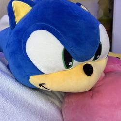 Sonic Plush toy