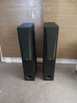 200 watt 4 way Yamaha towers