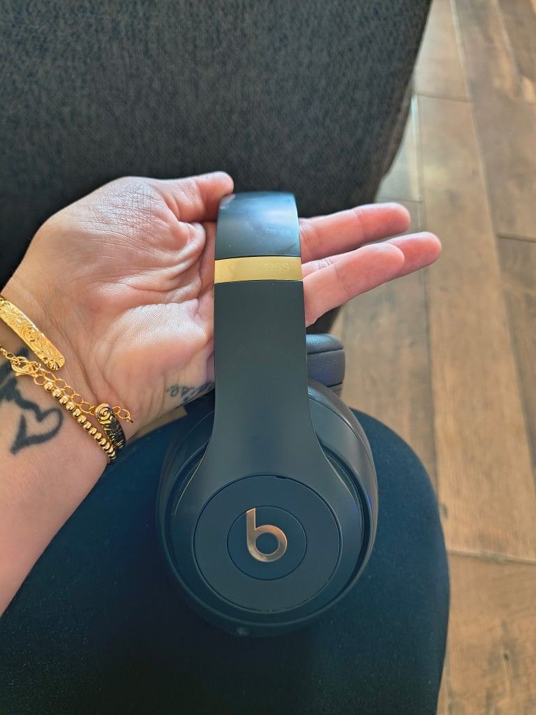 Beats By Dre Studios 3 Wireless Headphones