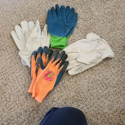 Four pair, size small gardening gloves
