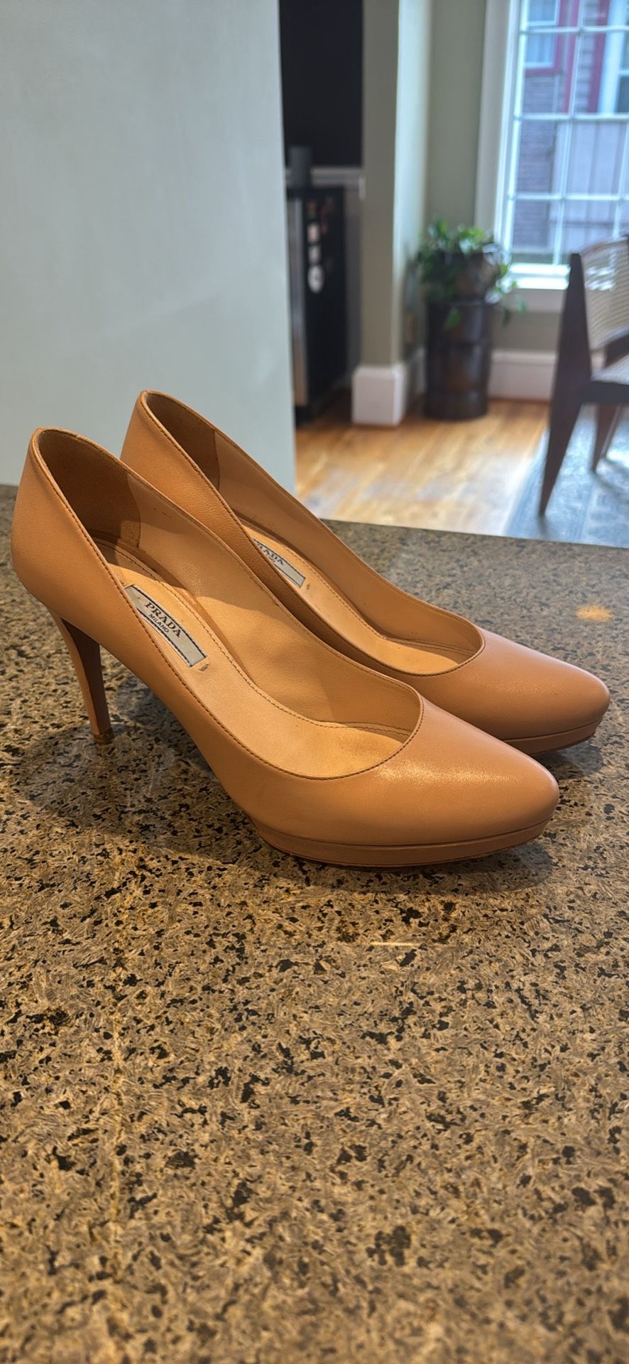 Prada 38.5 Heels Pumps