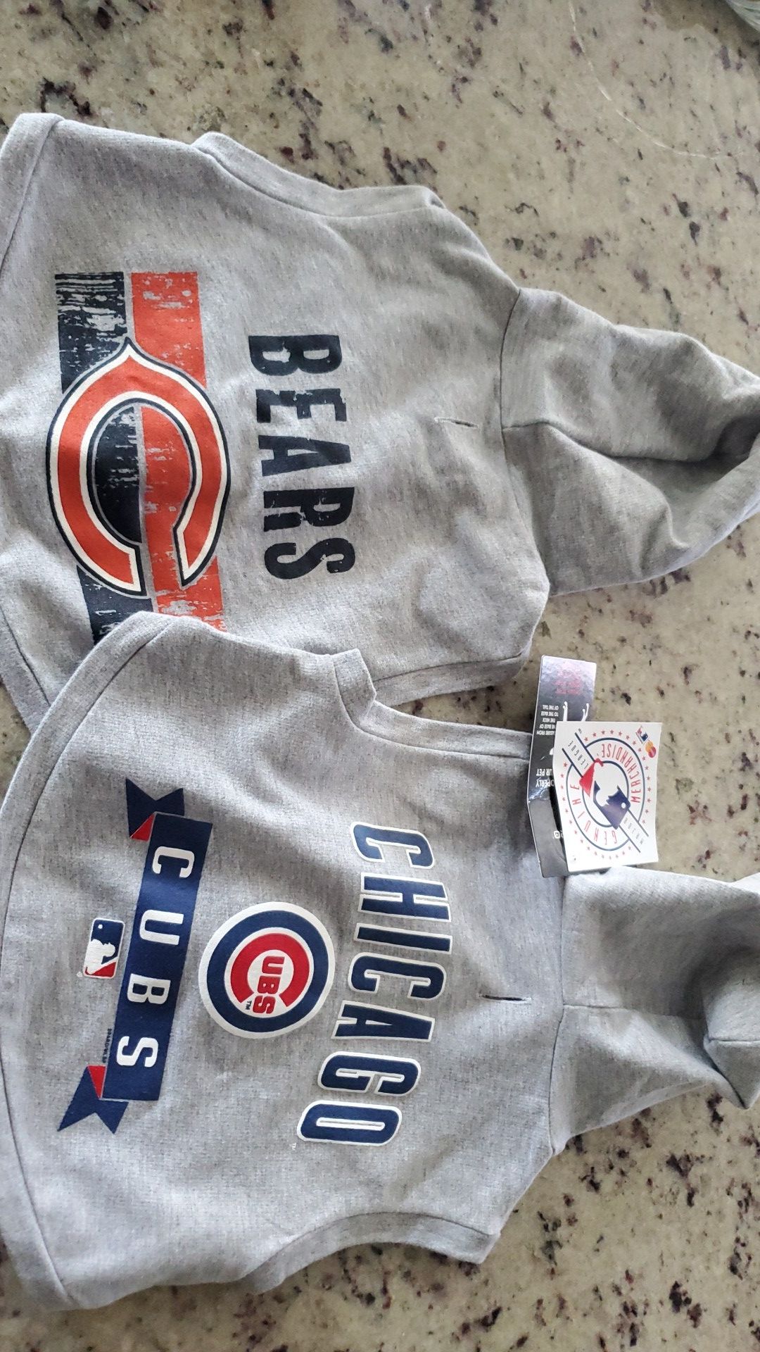 Brand new Chicago Cubs and Chicago bears pet hoodies $5 each