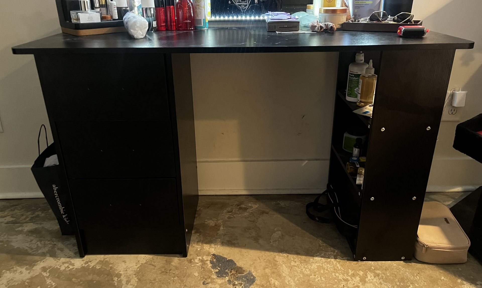 Desk/ Makeup Vanity