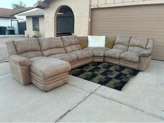 FREE DELIVERY!!! FREE COUCH REMOVAL!!!  Large Beige Sleeper Sectional Couch w/ Chaise & Pull-Out Bed – Must See!