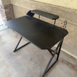 Amazon Basics Gaming Computer Desk with Wire Storage