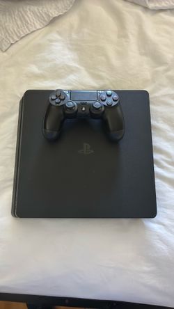 PS4 Slim