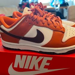 Nike Women’s Dunk Low Bronze Eclipse Size 6W, 4.5M