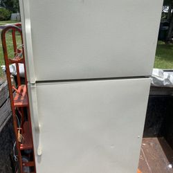 GE refrigerator