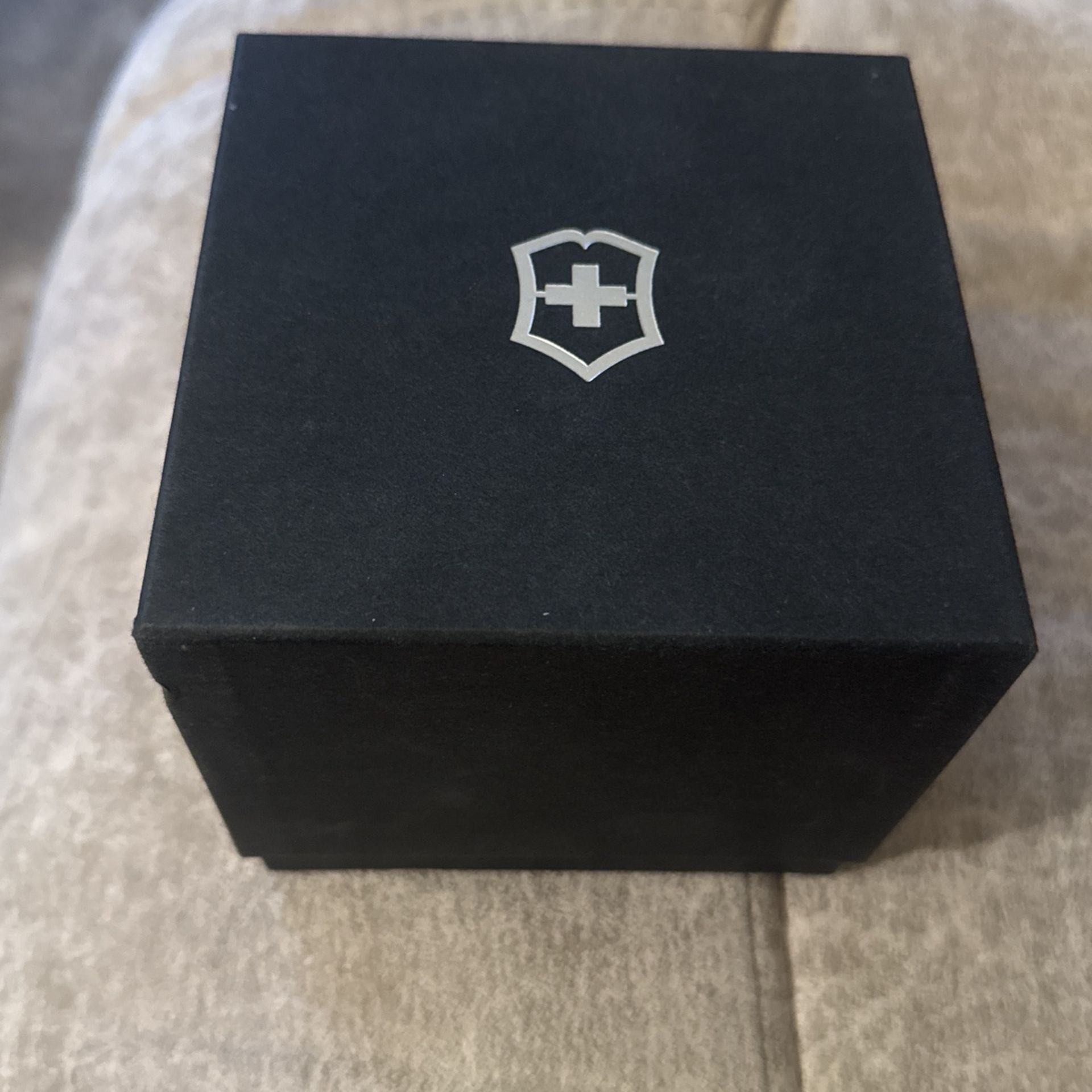 Victorinox Swiss Army Watch. HOLIDAY BLOW OUT