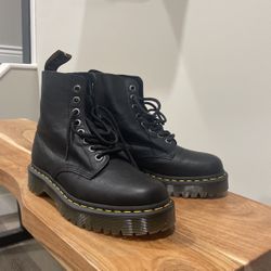 1460 Pascal BEX Dr. Martens Black Boots! Size Womens US 8, Mens US 7