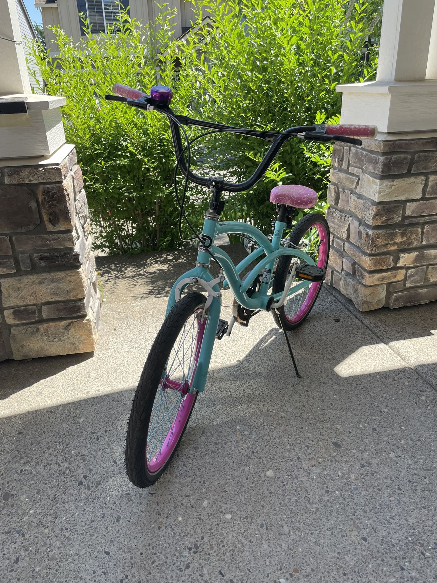 Girls Bicycle 20 inches