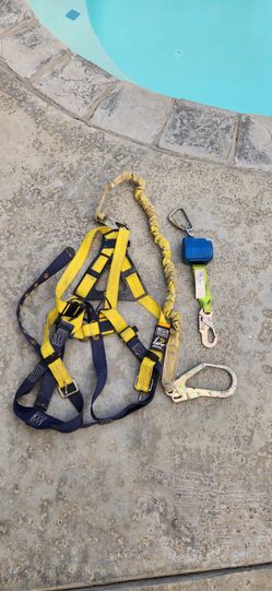 DBI-SALA Fall Protection Harness with Lanyard
