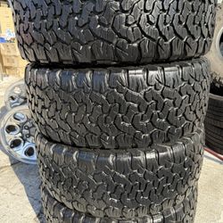 LT275/55R20  4 used tires BFG KO2