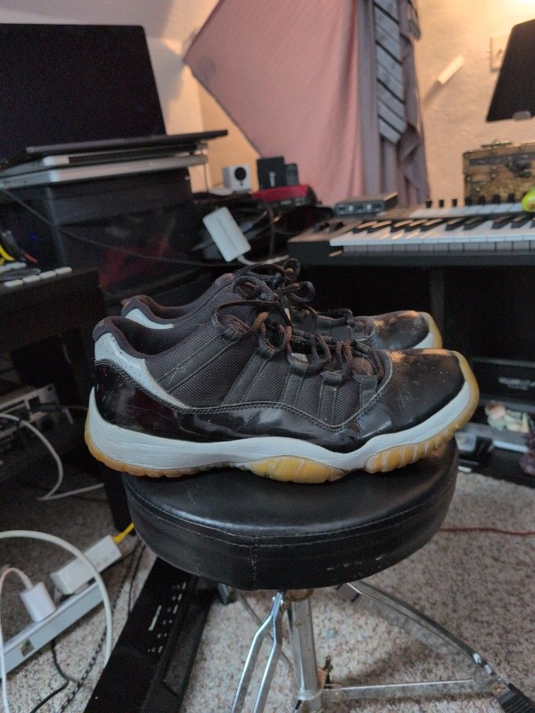 Jordan 11's (Beaters)