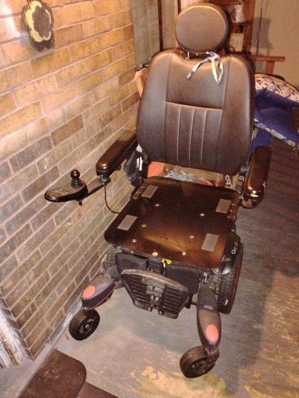 Power Wheelchair 