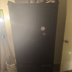Closet/armoire