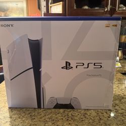 PS5 DISC new In Box
