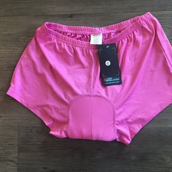NWT Women’s Cycling Shorts - Large