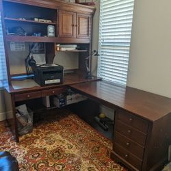 Stanley Furniture Office Desk 