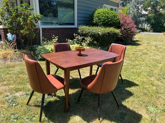Dining set