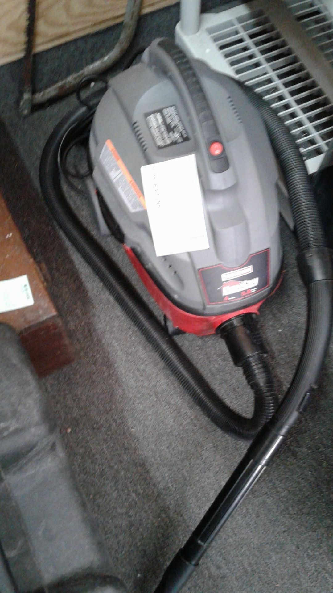 Craftsman clean n carry 4 gallon shop vac - 5.0 peak h.p.- with new filter