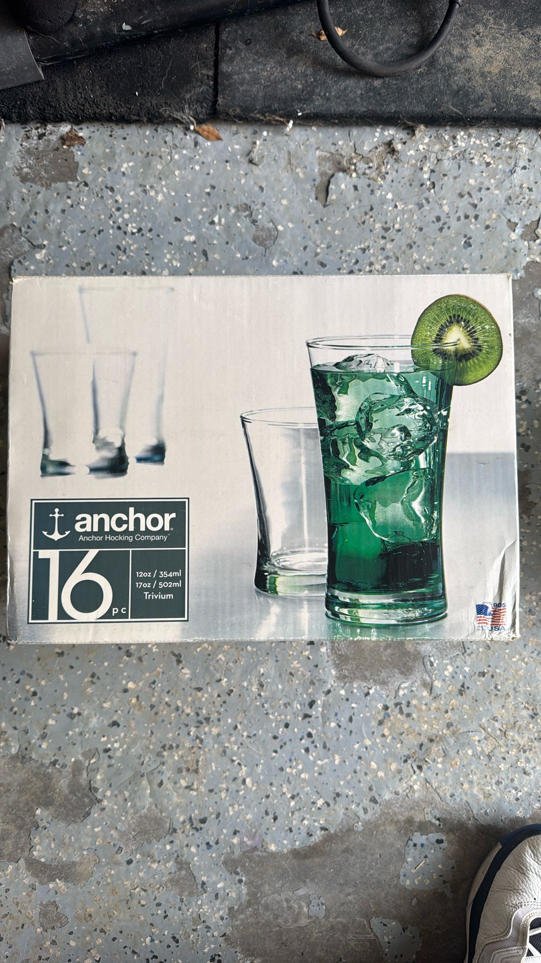 Glass cups