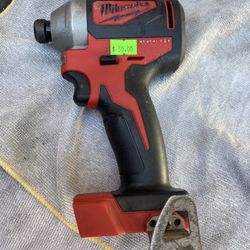 Milwaukee M18 Impact Drive