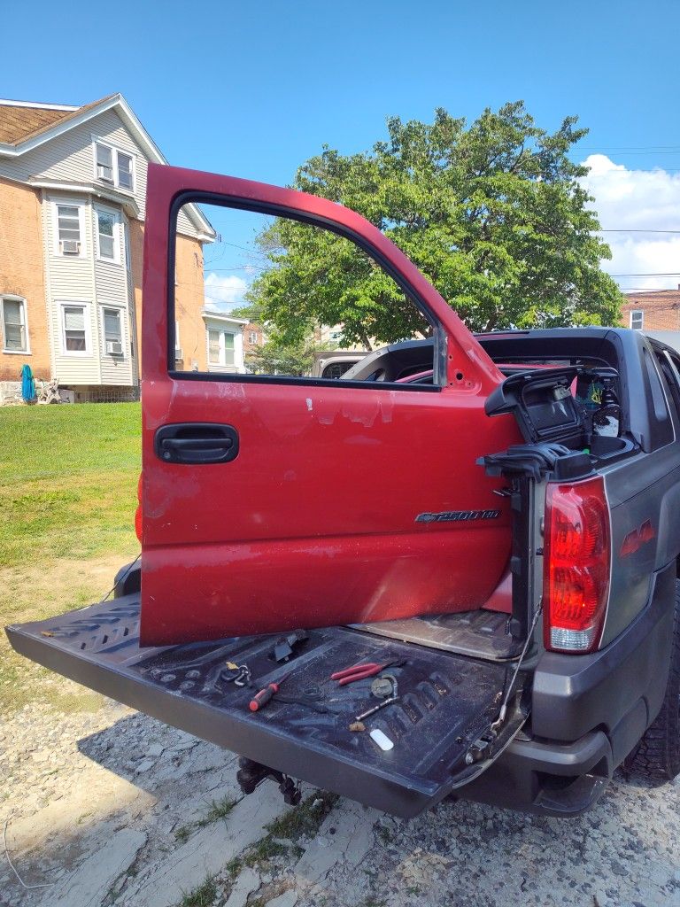 99 to 06 Chevy/GMC Doors