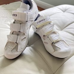 CYCLING SHOES - GIRO BRAND