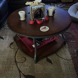 Coffee Table.   Asking 50$ Or Best Offer New