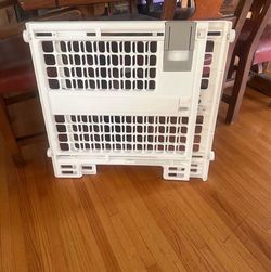 Evenflo gate is new