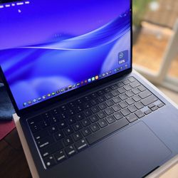 MacBook Air 13-inch M2 