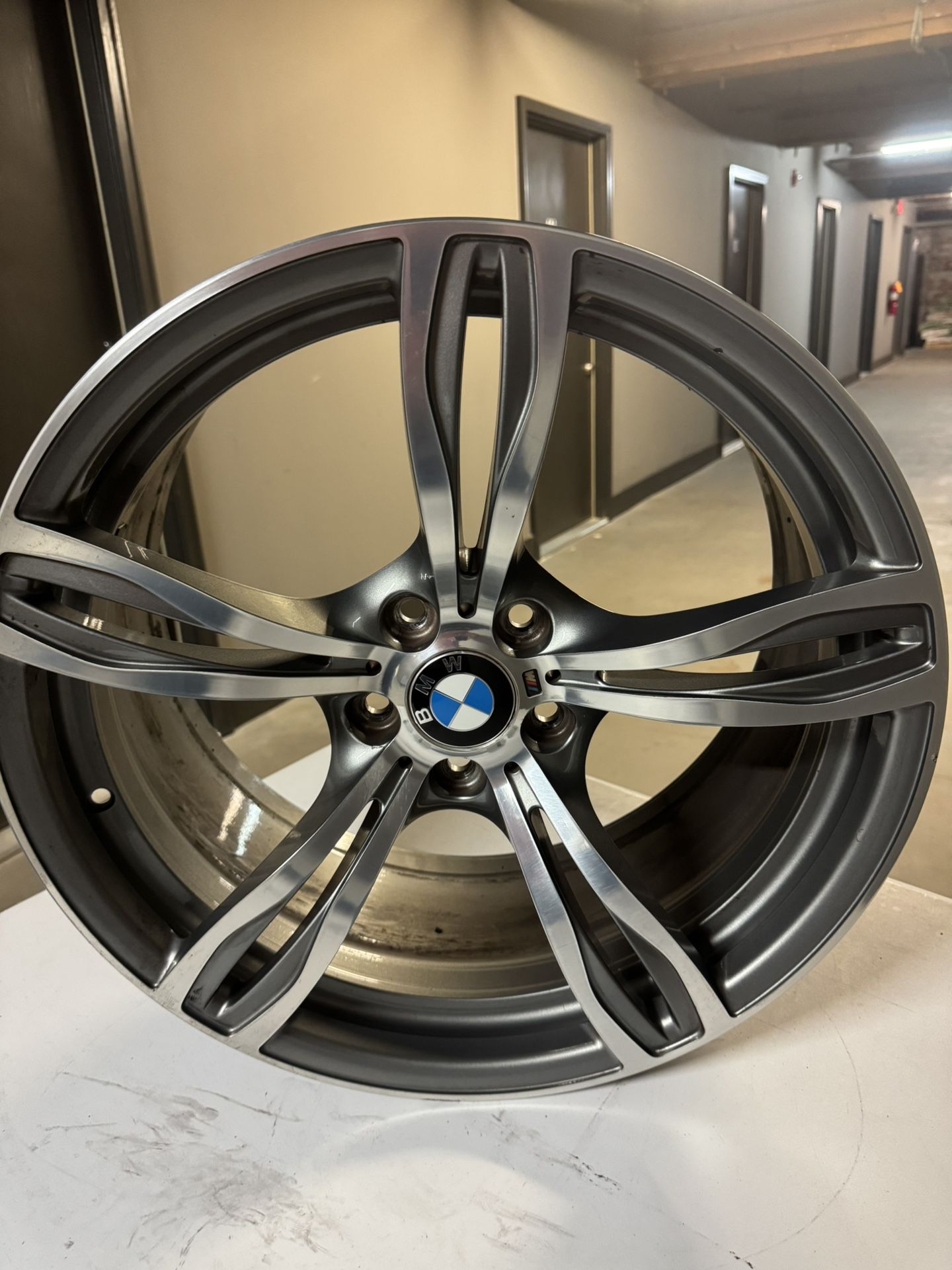 BMW M5 WHEELS 19inch OEM RIMS