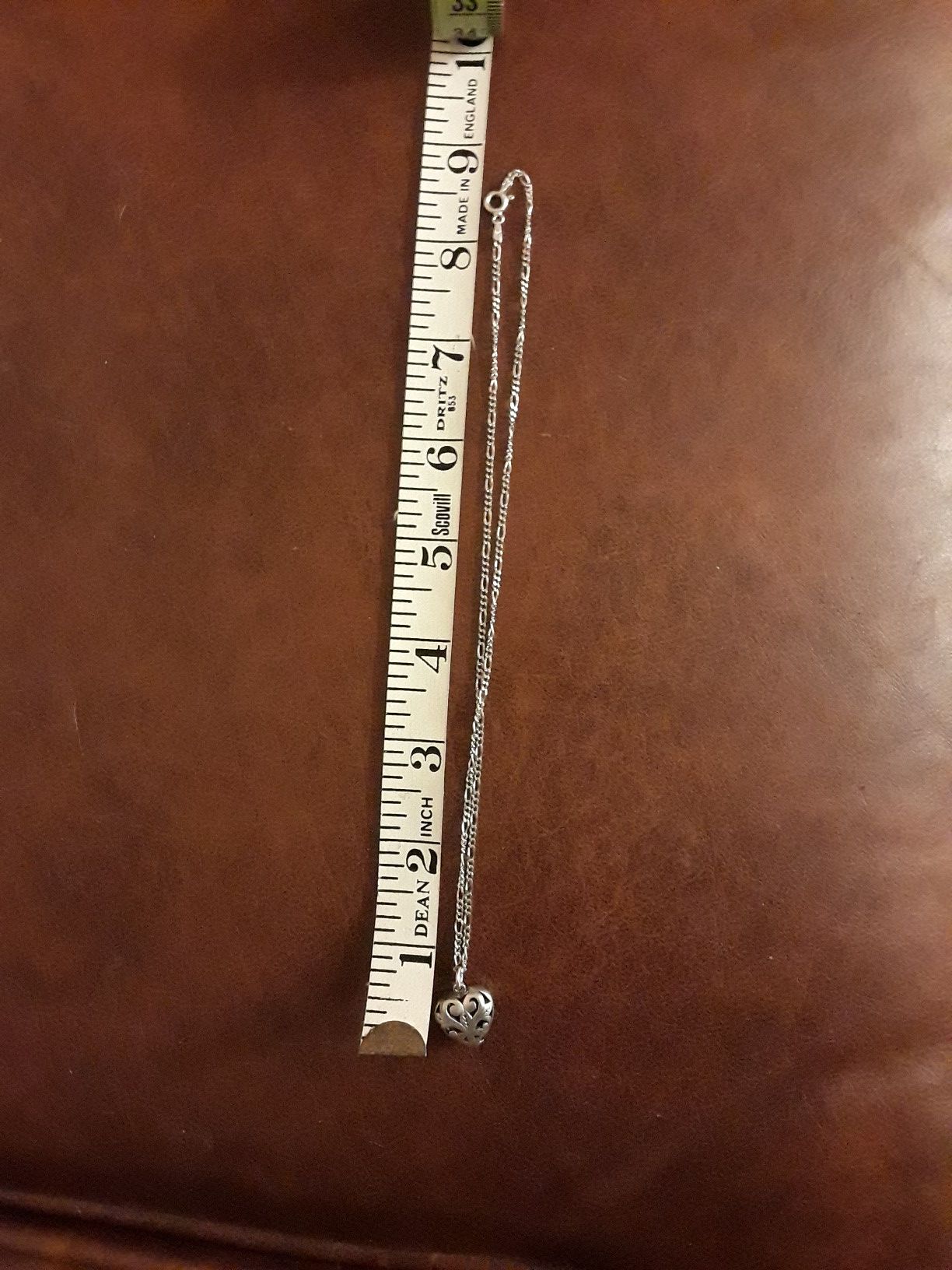 Cadena y pendiente de plata