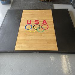 Weighting Platform Oak Tongue And Groove With Olympic Rings