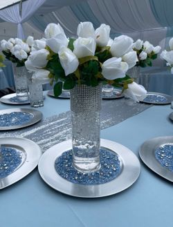 Centerpieces Vases And Flowers Included