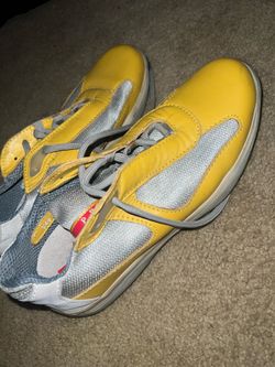 Vintage Prada cups size 9 men
