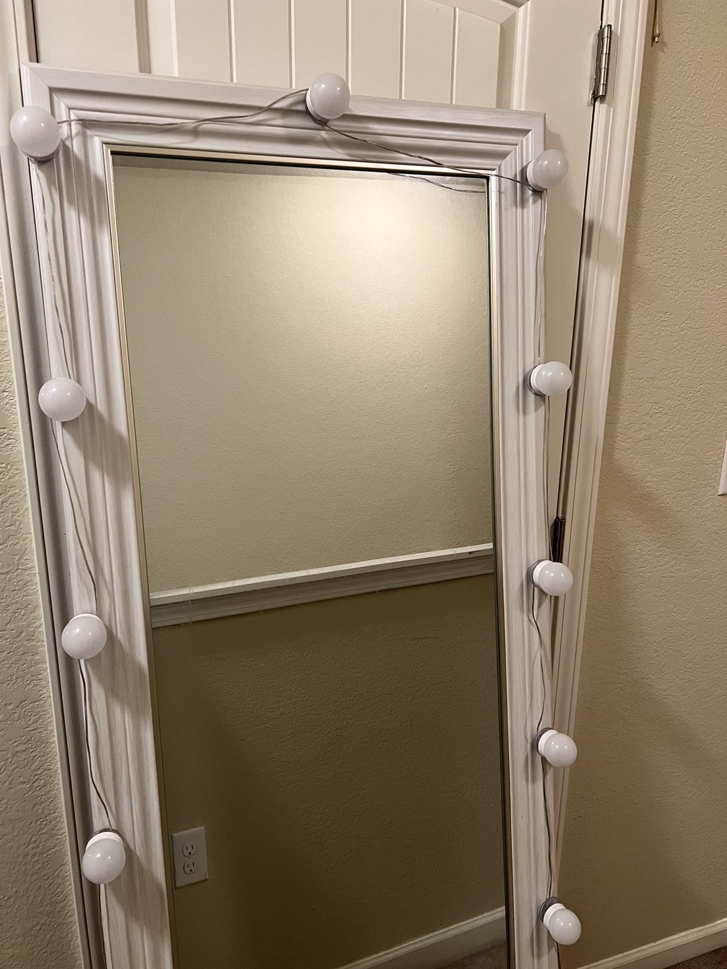 Full Body White Mirror With Lights