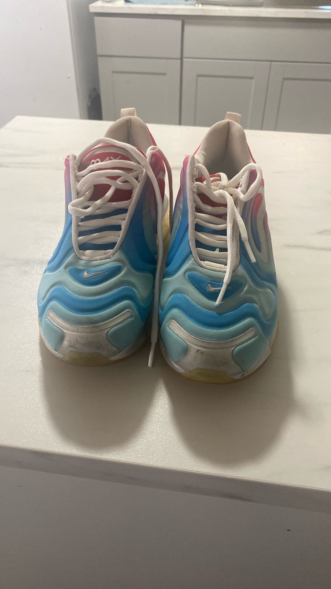 Air Max720 Nike Size 7